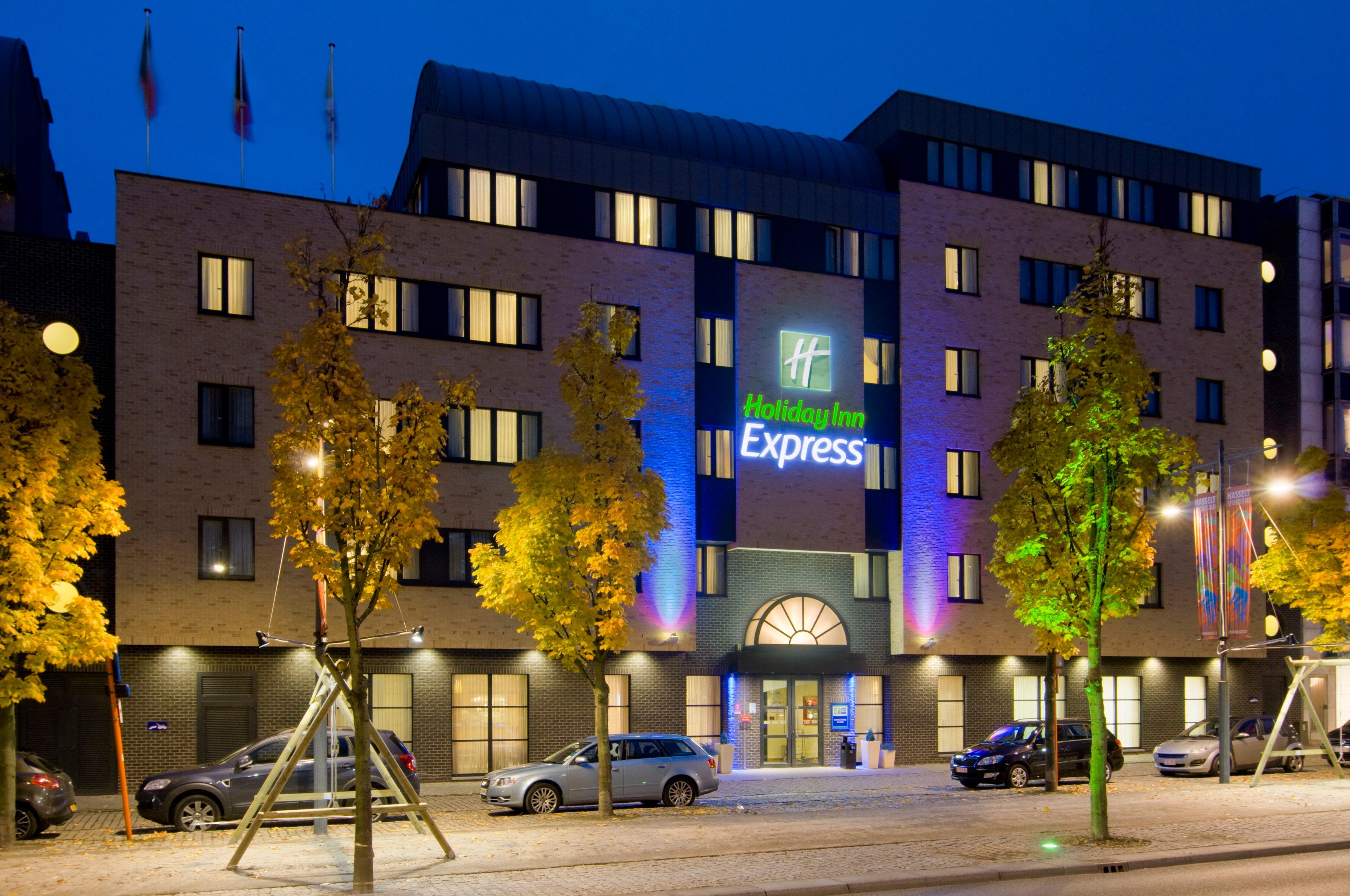 Holiday Inn Express Hasselt, An Ihg Hotel Экстерьер фото