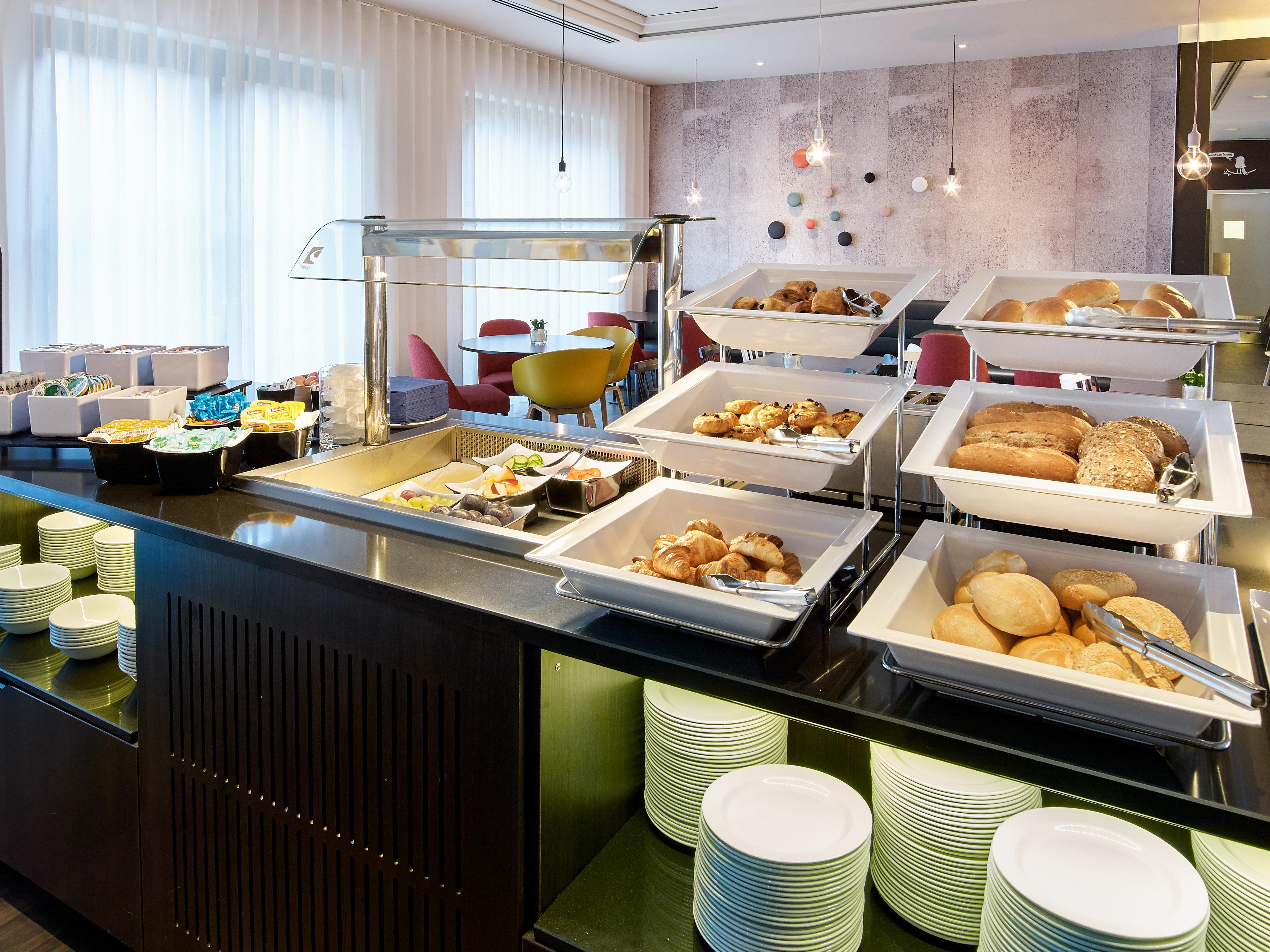 Holiday Inn Express Hasselt By Ihg Экстерьер фото