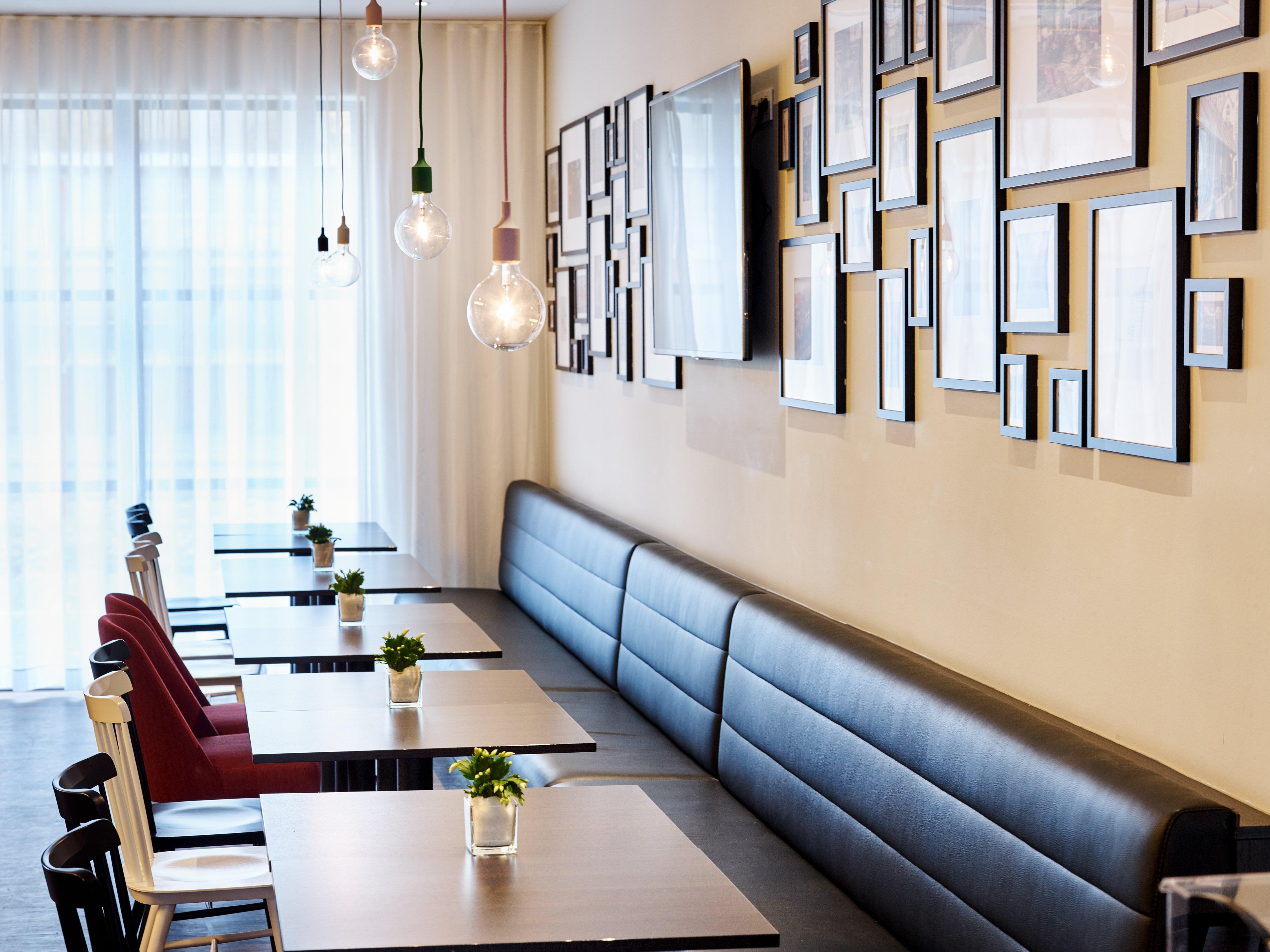 Holiday Inn Express Hasselt By Ihg Экстерьер фото