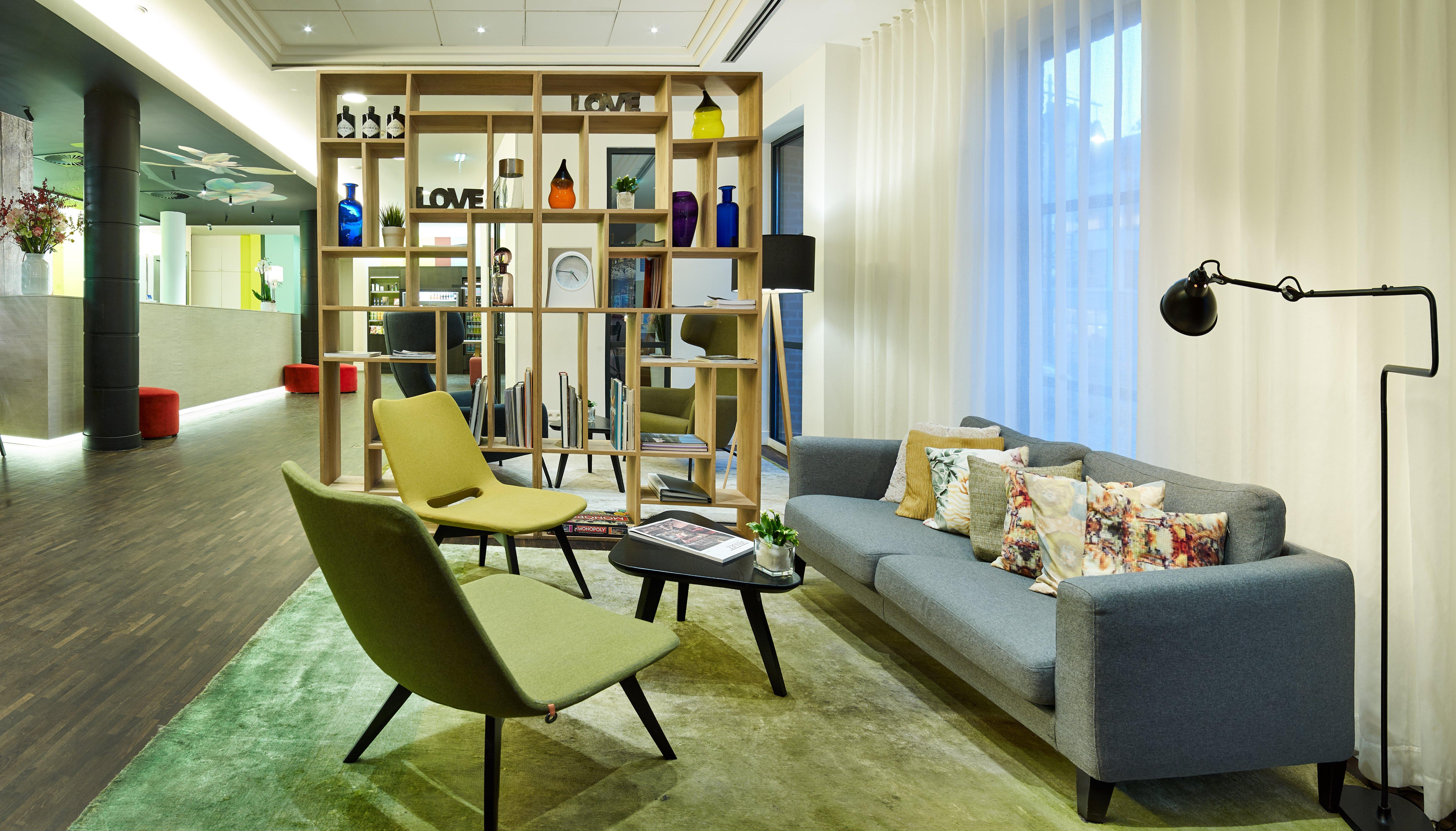 Holiday Inn Express Hasselt By Ihg Экстерьер фото