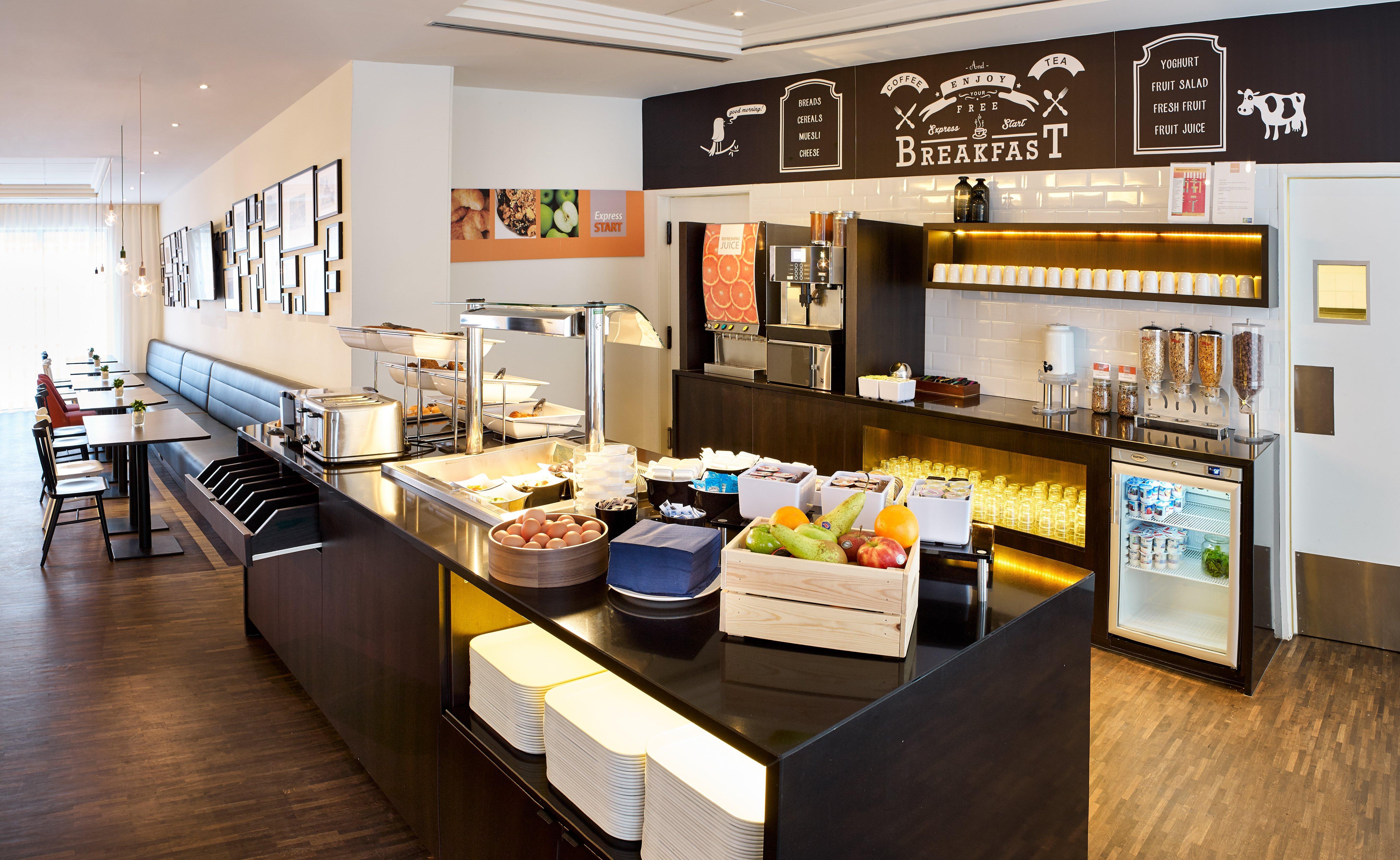 Holiday Inn Express Hasselt By Ihg Экстерьер фото
