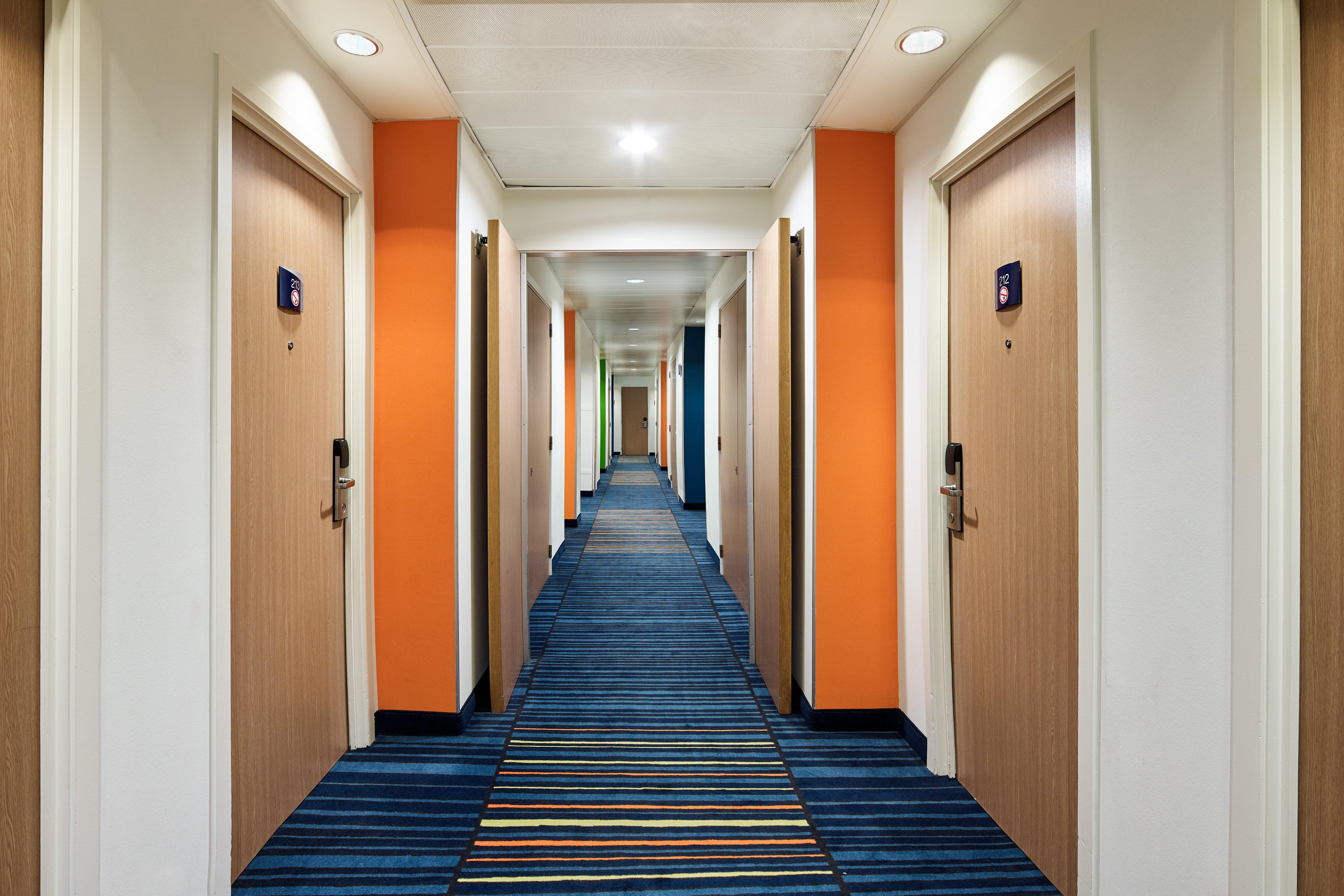 Holiday Inn Express Hasselt, An Ihg Hotel Экстерьер фото